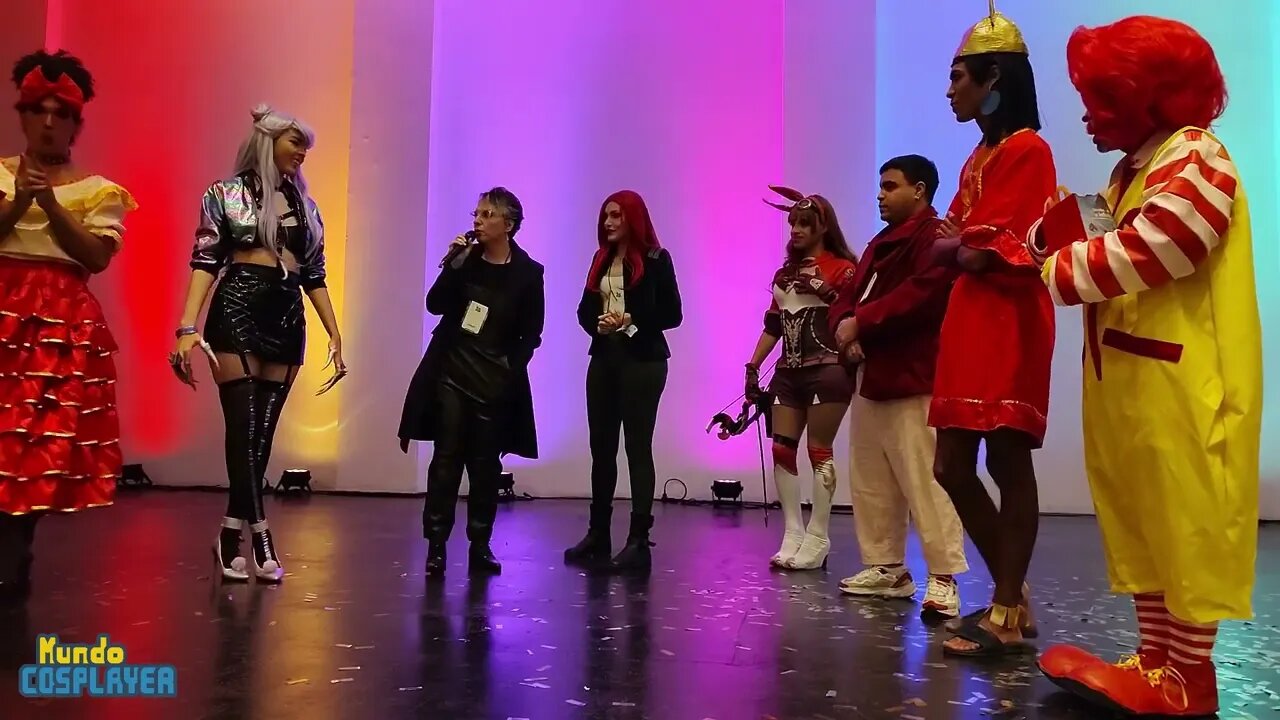 Premiação da 1º Bateria do Concurso Cosplay Lip Sync Challenge na Poc Con 2022