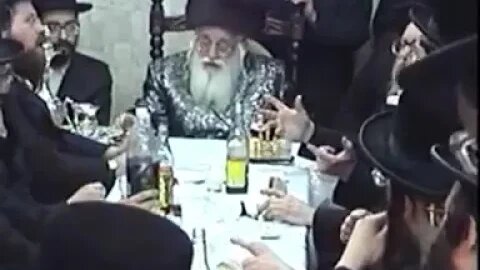 Viznitzer Rebbe ztl on Hanukkah