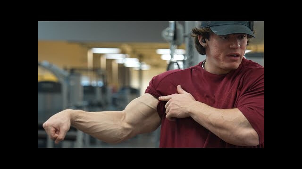 Winter Bulk Day 71 - Shoulders and Forearms | Sam Sulek