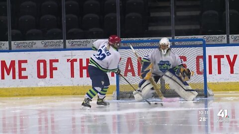 Kansas City Women's Hockey League celebrates 1 year with USA Hockey