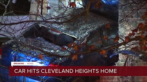 Police chase ends with a car into a Cleveland Heights home