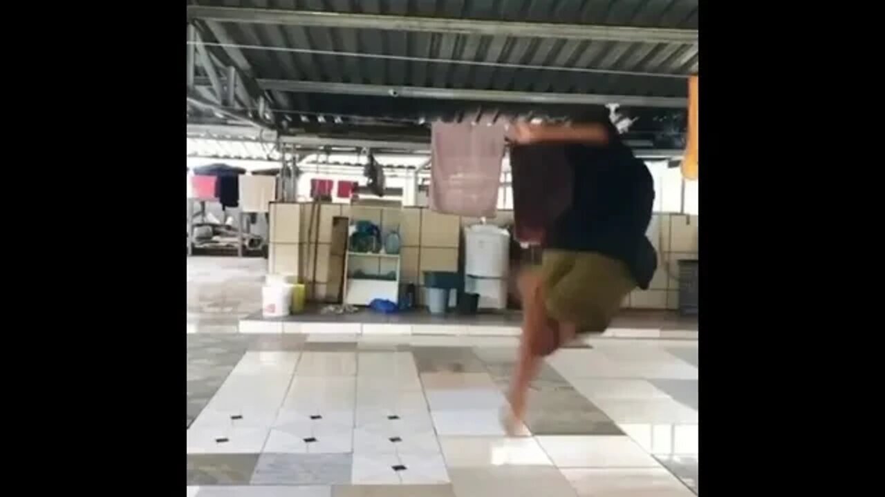 ATENDENDO O CELULAR COM ESTILO [ MEME ] [ VIRAL ] TOP D+ [ COMO ATENDER O CELULAR ]