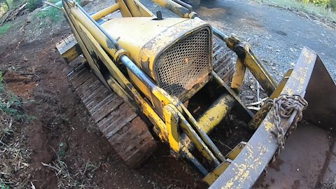 1960’s Holt Dozer Loader in action.