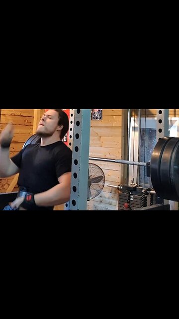 EASY 112.5 Kgs Paused Bench Press Heavy Single. Fastest it has moved yet!