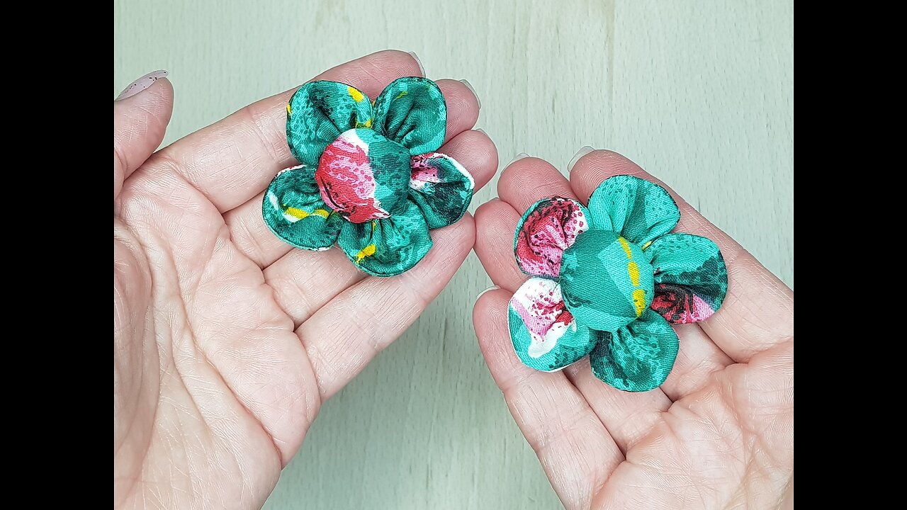 A flower made of fabric from 6 circles is easy and simple CRAFTMANIA