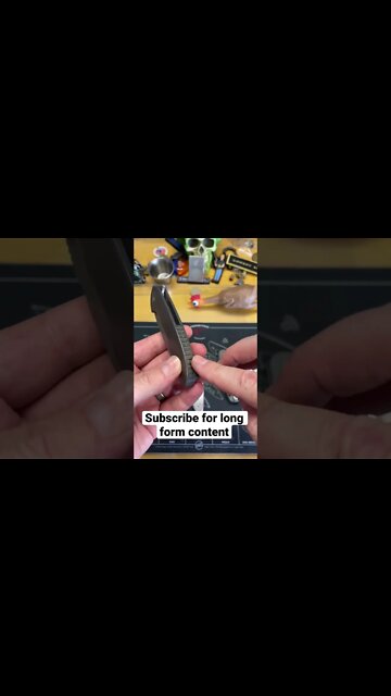 Knife construction- handles, what’s my favorite #Shorts #knives #knifelife #knifeknowledge ￼