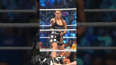 ronda rousey attack to sonya devill and ronda rousey armbar sonya deville. #smackdown #rondarousey