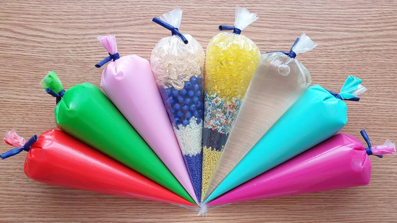 Making Crunchy Slime with Piping Bags #179