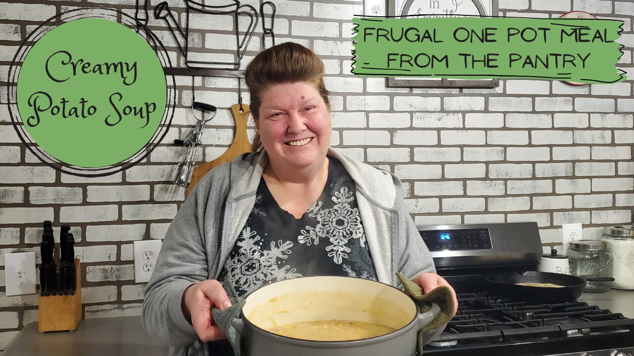 One pot potato soup with dehydrated potatoes