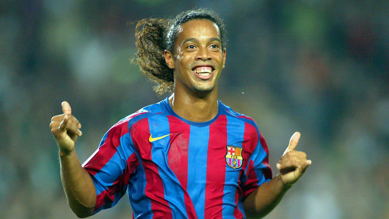 Ronaldinho . Legend player