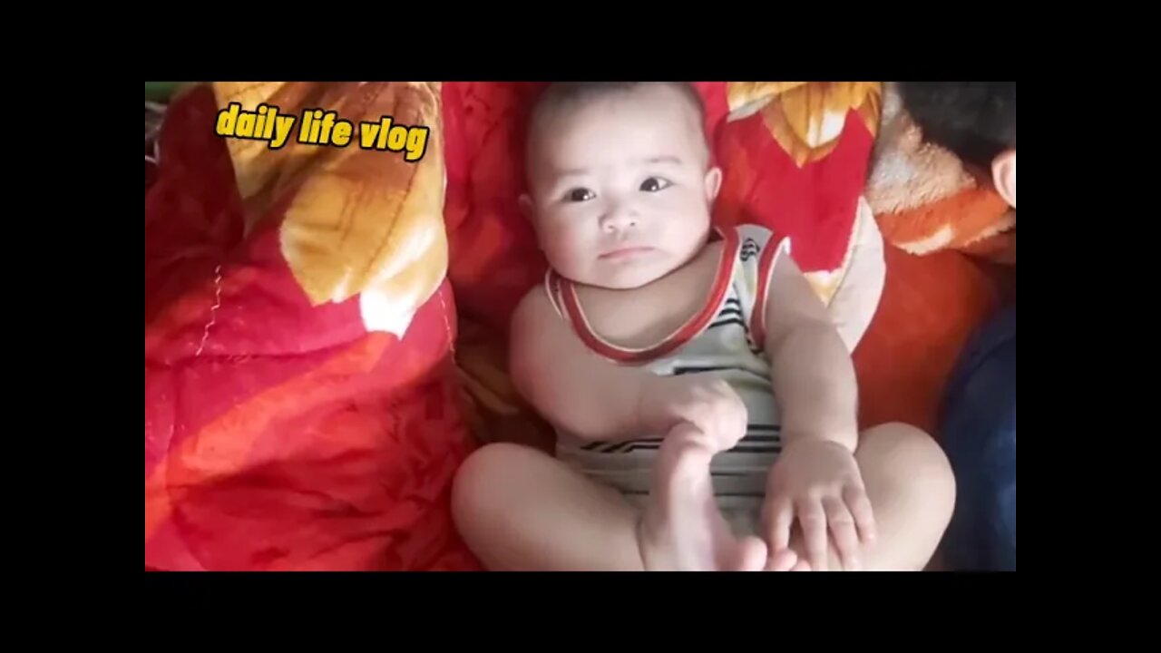 little girl playing with dad | daily life vlog