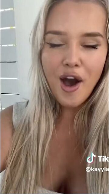 OnlyFans Thot Caught Making 💦 Video In The Gym!! #shorts