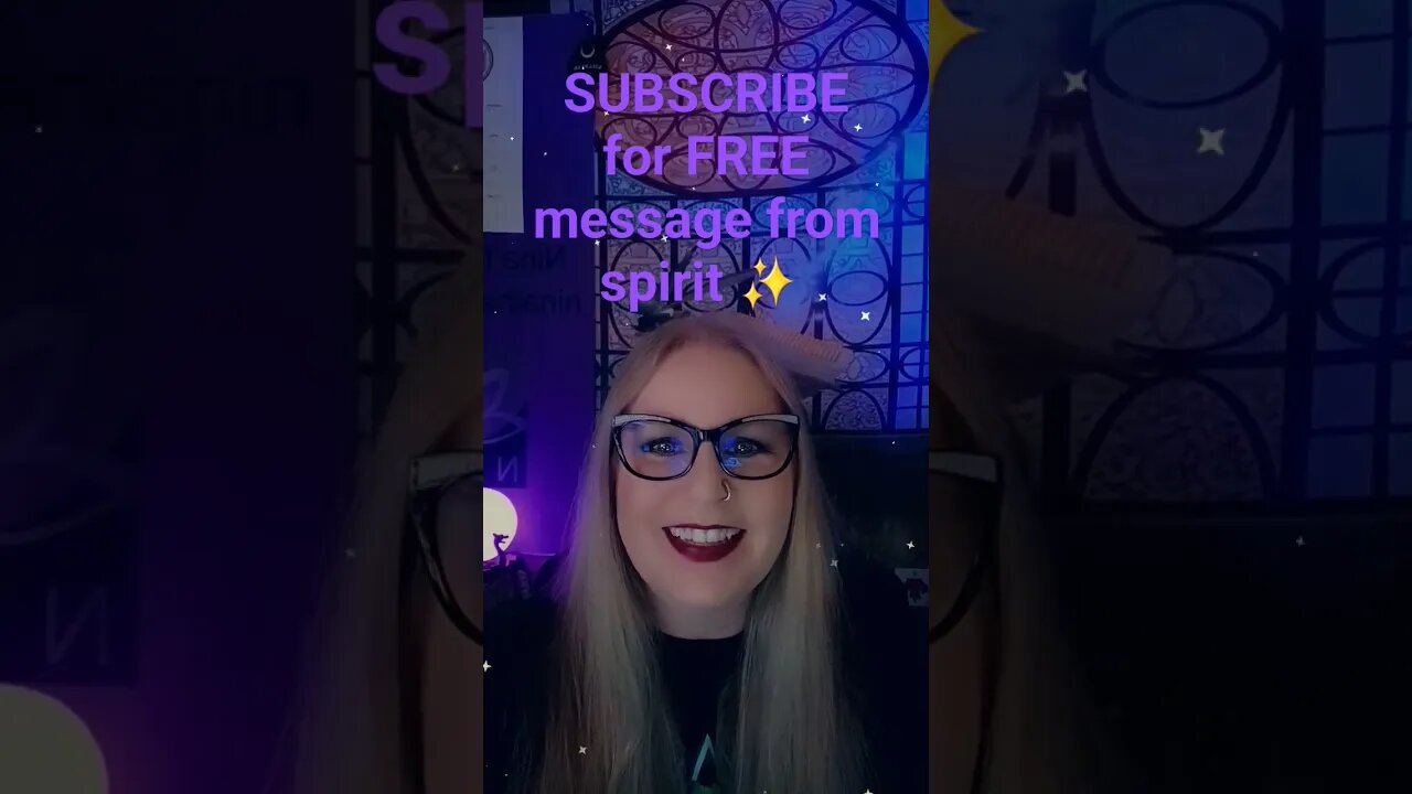 join us in #livechat #ninathemystic #freereading