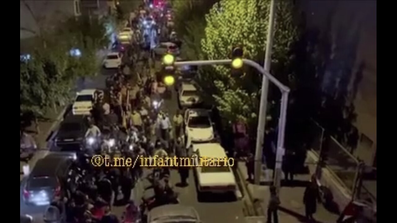 Huge group of Iranians are headed for the British embassy