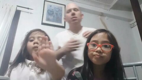 Baby girls and daddy