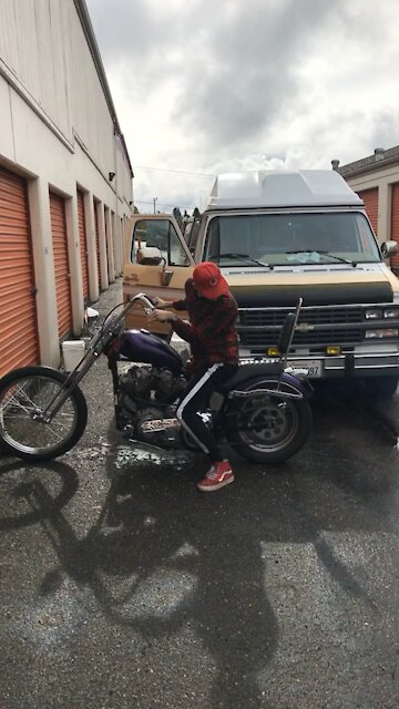 Shovelhead Chopper Burnout in my pajamas