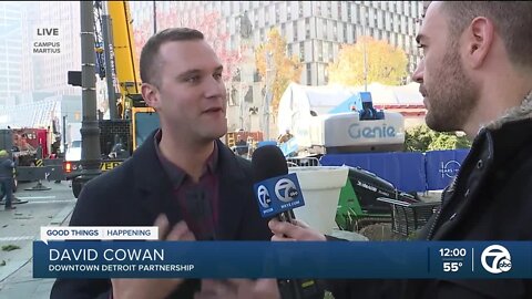 Detroit's Christmas tree arrives at Campus Martius