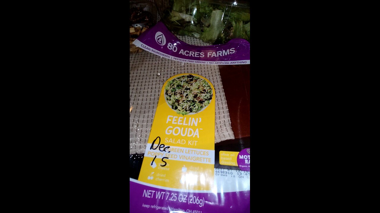 Eating 80 Acres Farms Feelin' Gouda Salad Kit, Dbn MI, 12/15/24