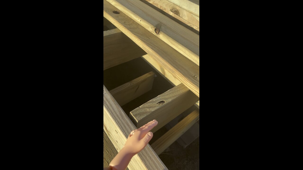 SPH straight building camper decks single handedly. That is some good wood. #funny #funnyvideos