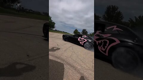 717hp Hellcat Challenger vs. 650hp Camaro ZL1 ... Choose your fighter ⚔️