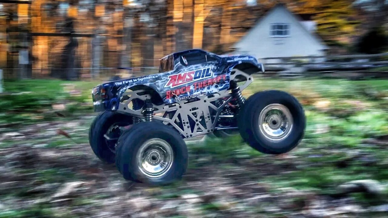 Redcat Ground Pounder First Bash On 3S LiPo - RC Shock Therapy Monster Truck