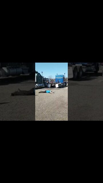 living it up at the #peoplesconvoy2022