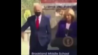 Biden gets distracted again