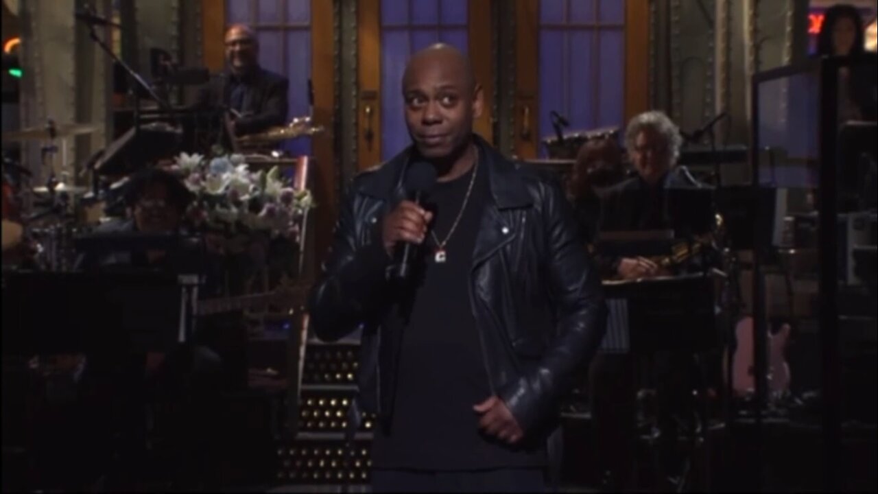Dave Chappelle Roasts Kanye West, 'The Jews', Kyrie Irving, Trump, Ukraine & Makes Woke Culture Cry