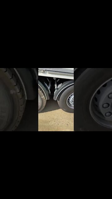 #shorts #2022 funny,prank,funjokes,dad jokes,funny memes,funny video,fun,laughing,funny animal,knock