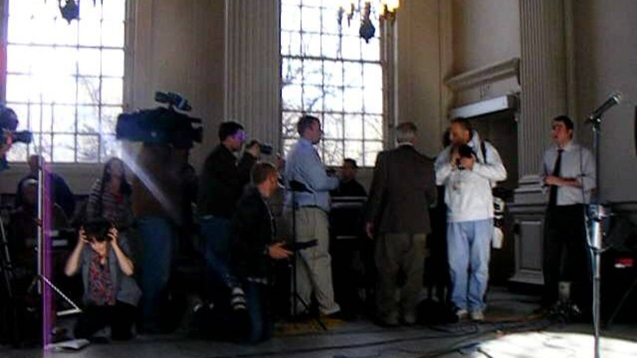 Barney Frank before the start.AVI