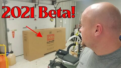 2021 Beta 300RR Unboxing and Walkaround !