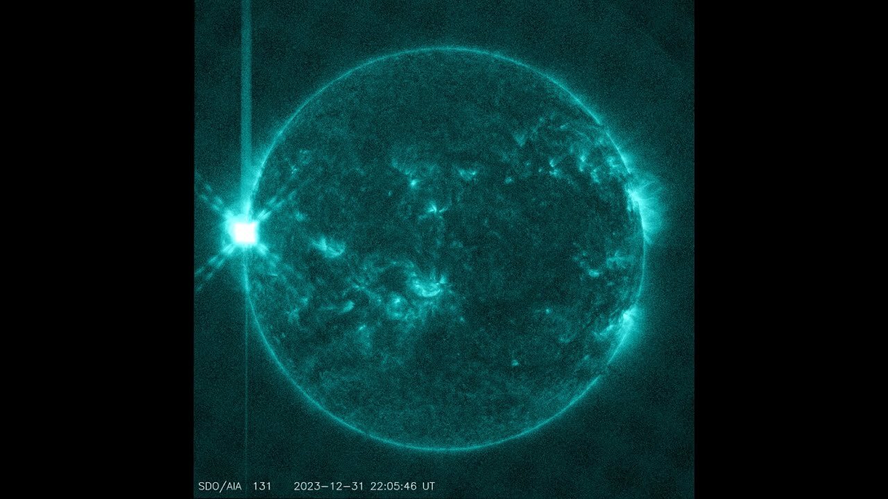 Sun Ends the Year With a BANG. Most Powerful X.5 Solar Flare in a Decade.