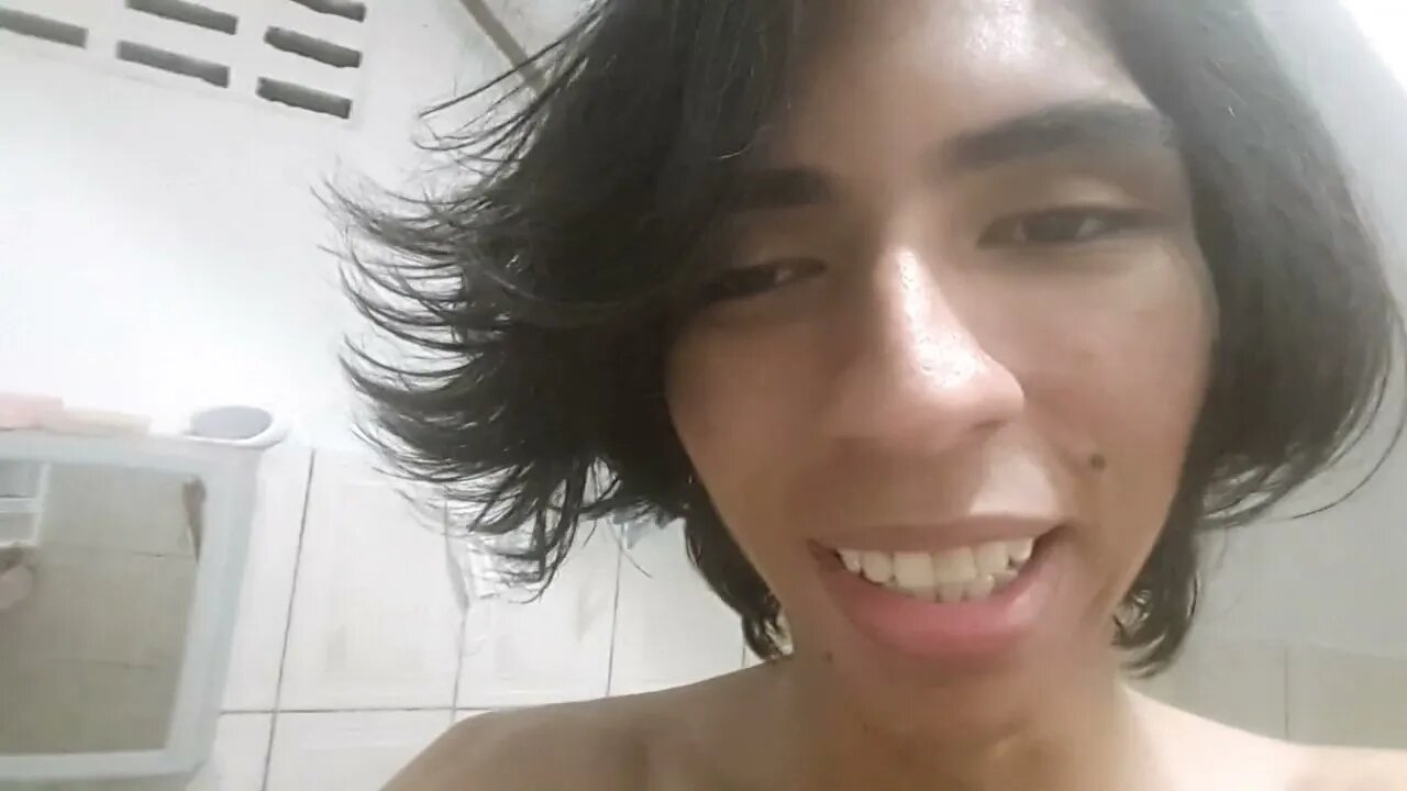 Eu odeio meu cabelo e minha vida