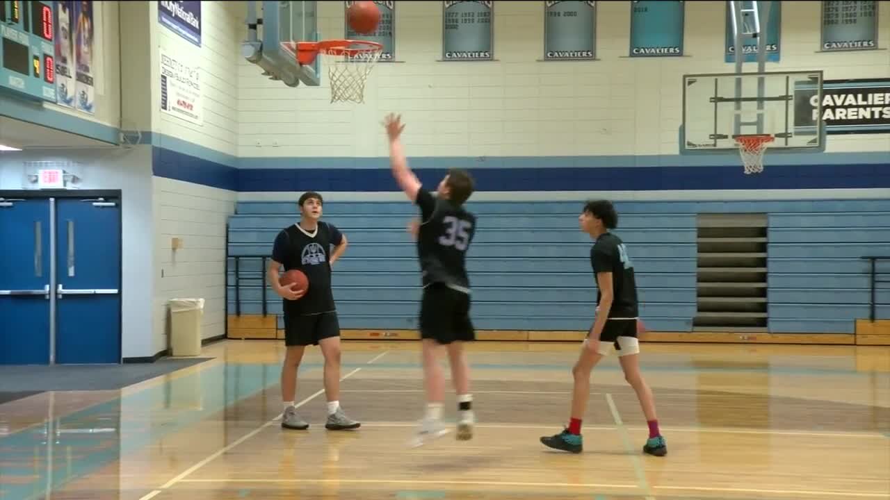 St. Thomas More holds final practice before heading to WIAA games in Madison