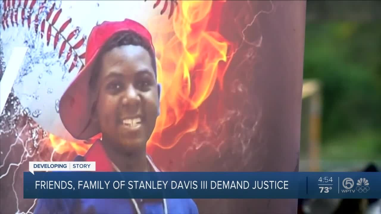 Family demands justice after teen's death in Boynton Beach