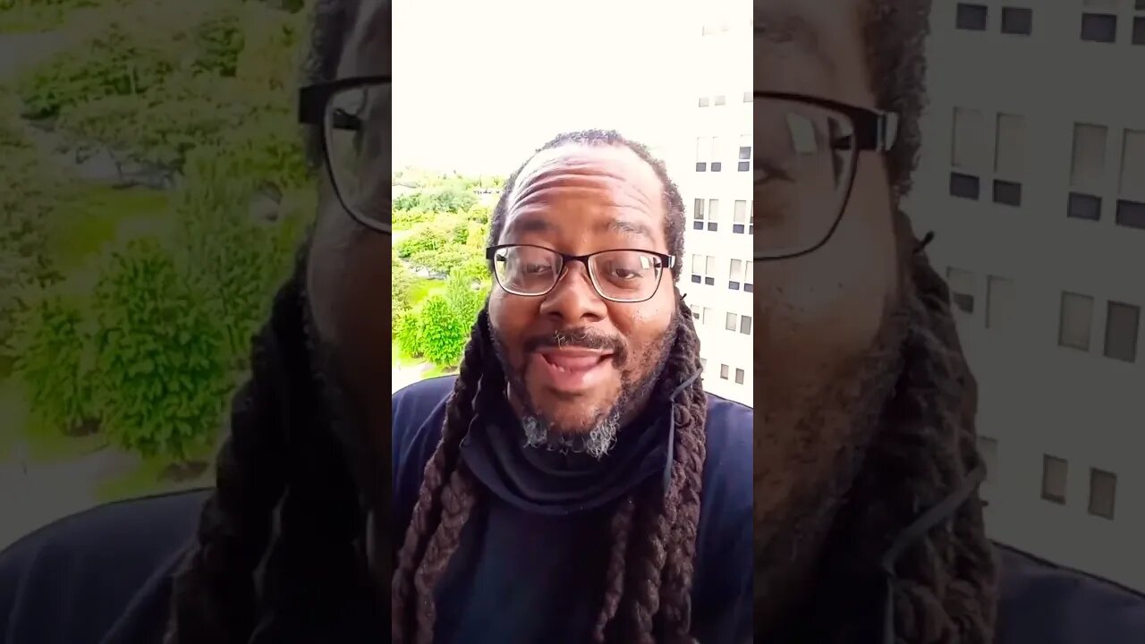 Chick Was Ready To Give Some Neck While Half Asleep!