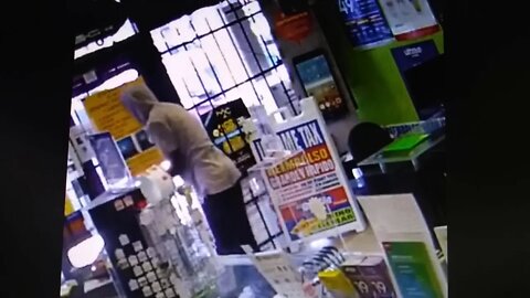 Dumb Criminal Gets Locked in Store He Tried to Rob