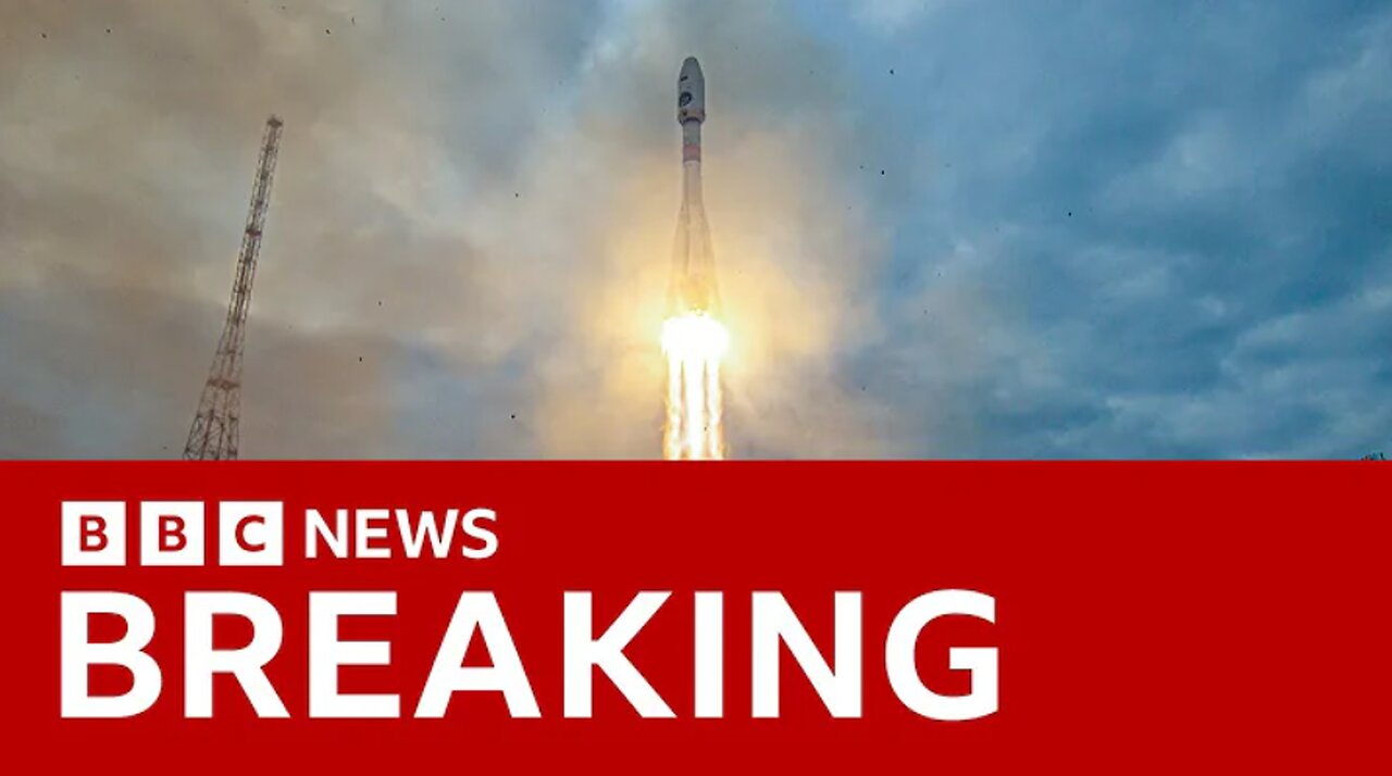 Russian spacecraft crashes into the Moon - BBC News