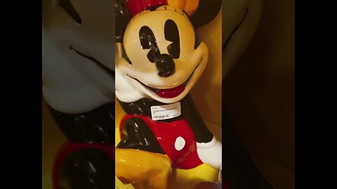 Shopping for Disney at the Lakeland Antique mall #shorts #disneyfinds