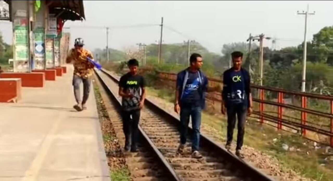 Viral train horn prank video🤣