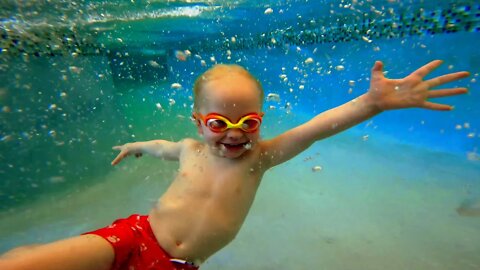 Strike a Pose Underwater