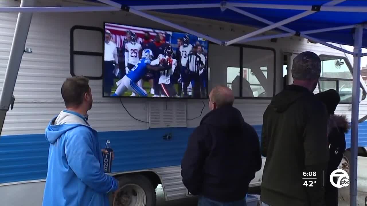 Families gather to tailgate in downtown Detroit