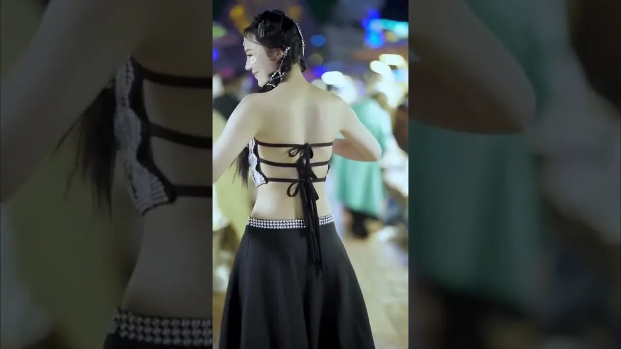 This Beautful Chinese Girl Will Belly Dance For You If You Ask Her