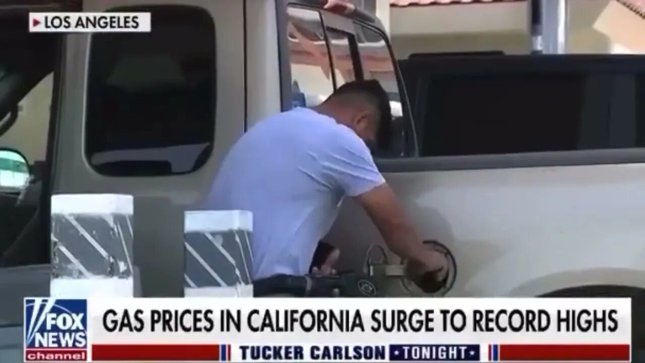 Price gas in Los Angeles California hits 8 dollars per gallon