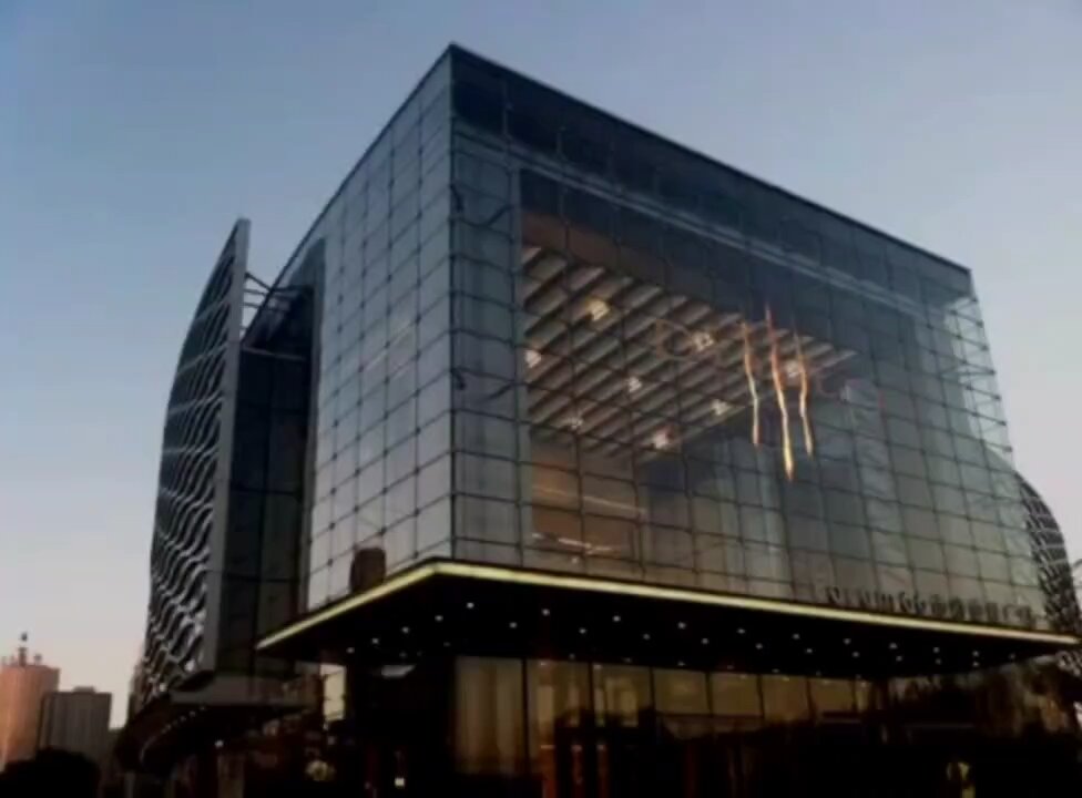 Turning Glass Building Into A Video Screen