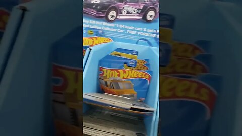 Hot Wheels hunt 🤠 Treasure hunts found! #shorts