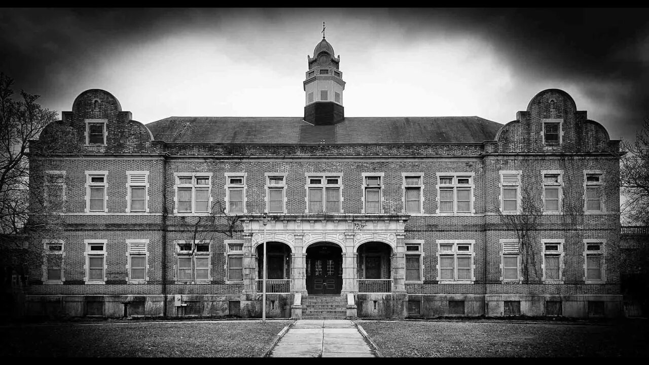 ABANDONED HELL ASYLUM - HORRIFYING MISTREATED PATIENTS