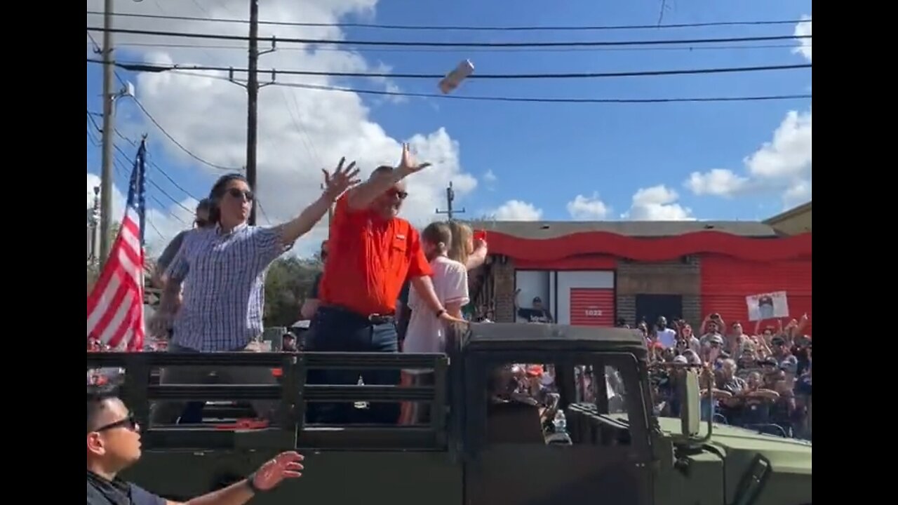 Lunatic Throws Beer Can At Sen Ted Cruz