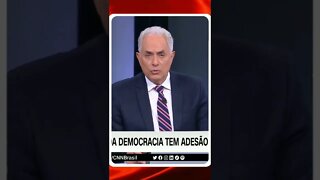 Carta em defesa da democracia manda recado explícito a Bolsonaro