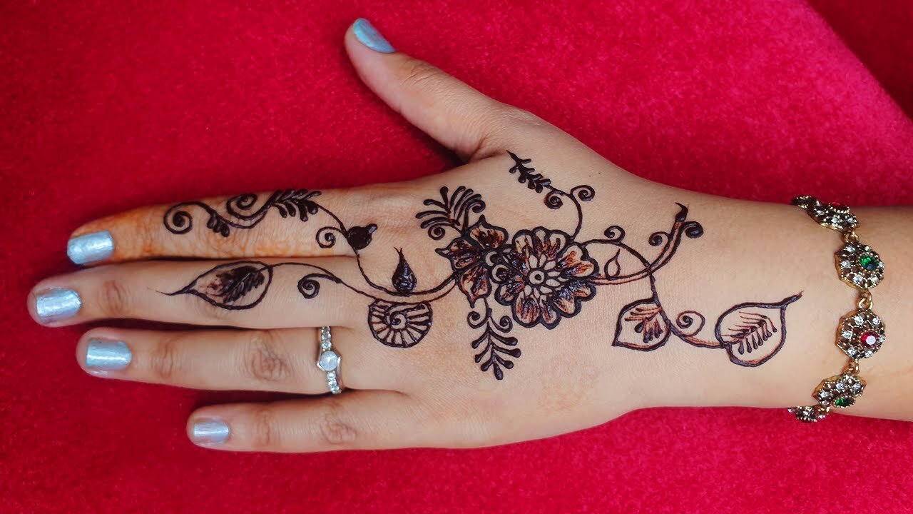 Beautiful back hand henna design